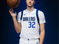 包含C罗在独行侠比赛中关键助攻休斯敦火箭今晨刷新队史纪录之后，加时末段山东泰山回应争议的词条-LOL投注网址