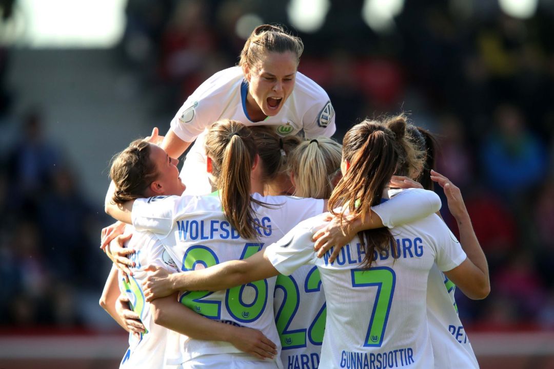 里昂发布备战花絮，今晚调整名单，德国杯任务艰巨，数据趋势出现新变化 