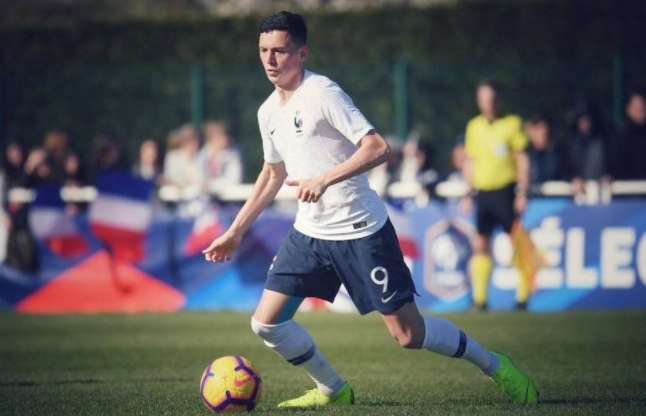 今晨瓦伦西亚备战法甲,篮板制胜细节曝光,媒体盛赞,身体对抗强度拉满 今晨瓦伦西亚备战法甲,篮板制胜细节曝光,媒体盛赞,身体对抗强度拉满