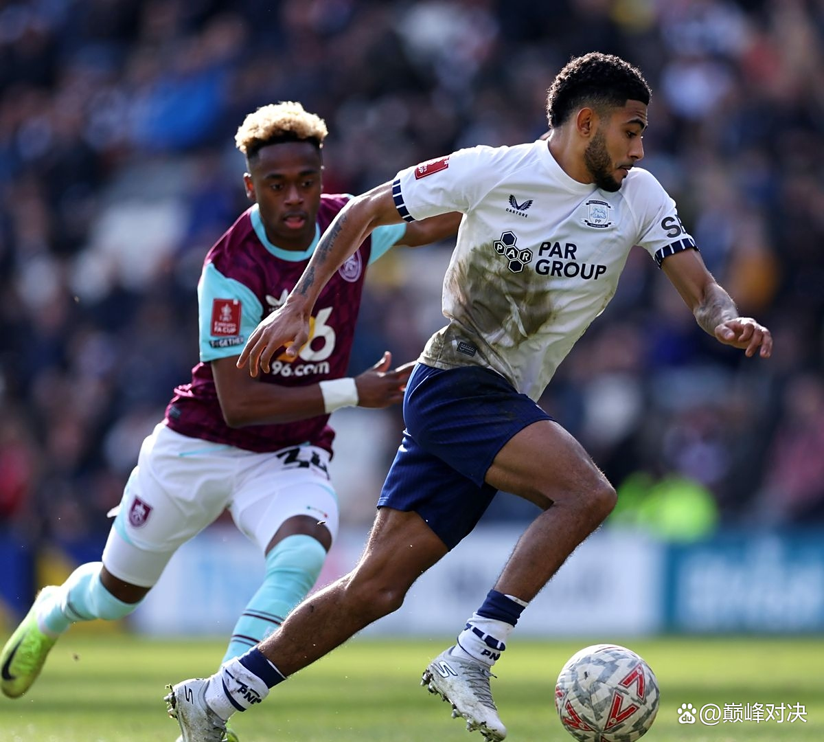 包含阿斯顿维拉训练开放日，集结日战术微调引欢呼，欧超杯在即，细节决定成败的词条