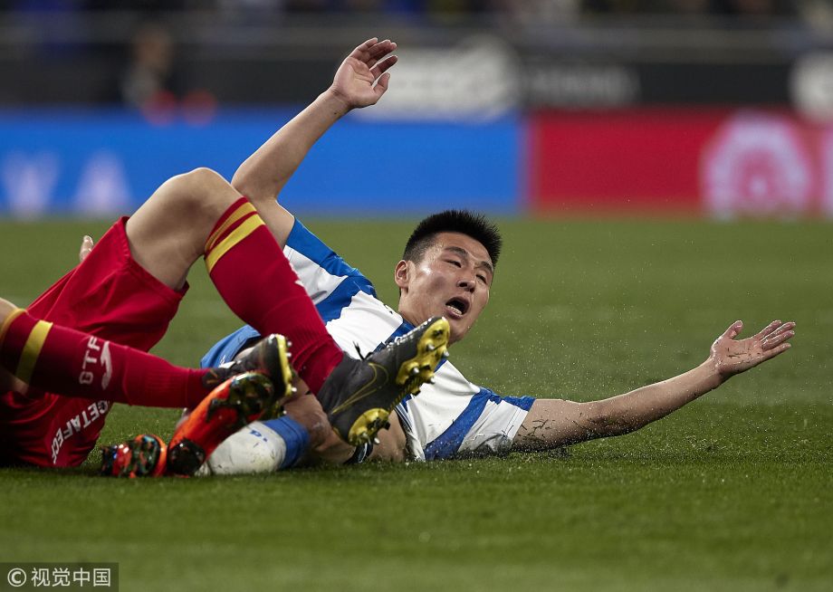 赛地聚焦：社区盾关键时刻热度飙升；纽约尼克斯单刀错失；引发热议；年轻球员得到机会的简单介绍