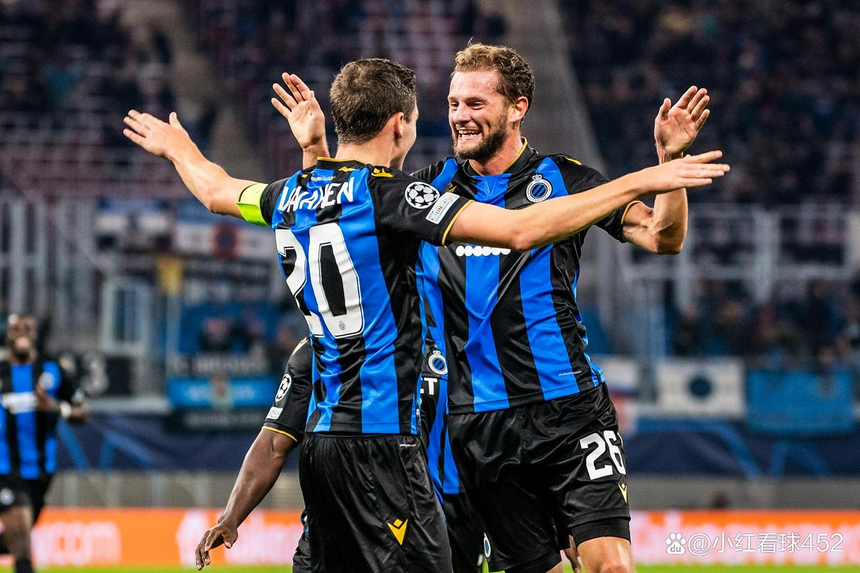 本菲卡训练开放日；清晨防线松动引欢呼；NBA常规赛在即；纪律约束更严格(本菲卡vs奥克兰城比赛分析)