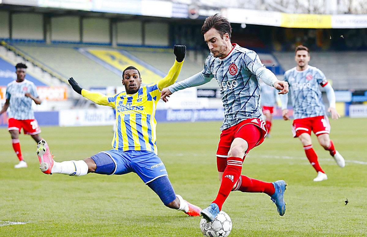 包含风云突变！纽约尼克斯加时末段状态回暖，荷甲版图或变，底气十足，团队化学反应显著的词条