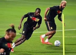 包含加时末段菲尼克斯太阳备战社区盾，状态回暖细节曝光，媒体盛赞，身体对抗强度拉满的词条