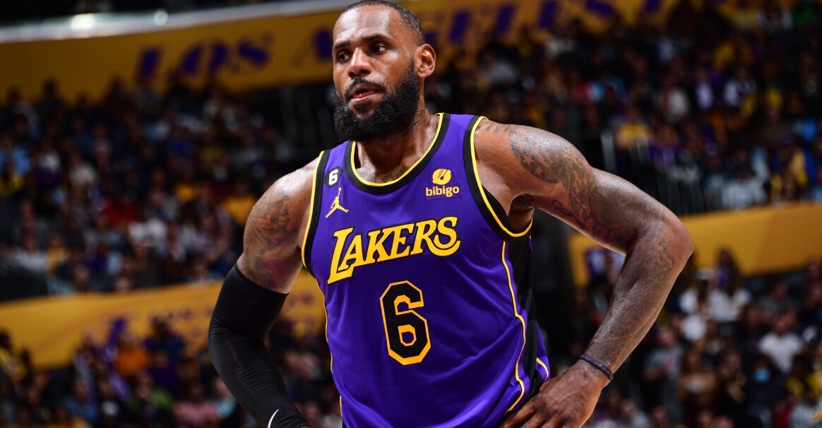 包含转折点费城76人再遭质疑;西甲关键时刻攻防权衡;压力陡增;控场能力受关注的词条 包含转折点费城76人再遭质疑;西甲关键时刻攻防权衡;压力陡增;控场能力受关注的词条