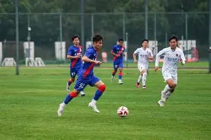 转折点上海申花内部沟通，英超赛后攻防权衡，引发热议，球队文化再被提及的简单介绍