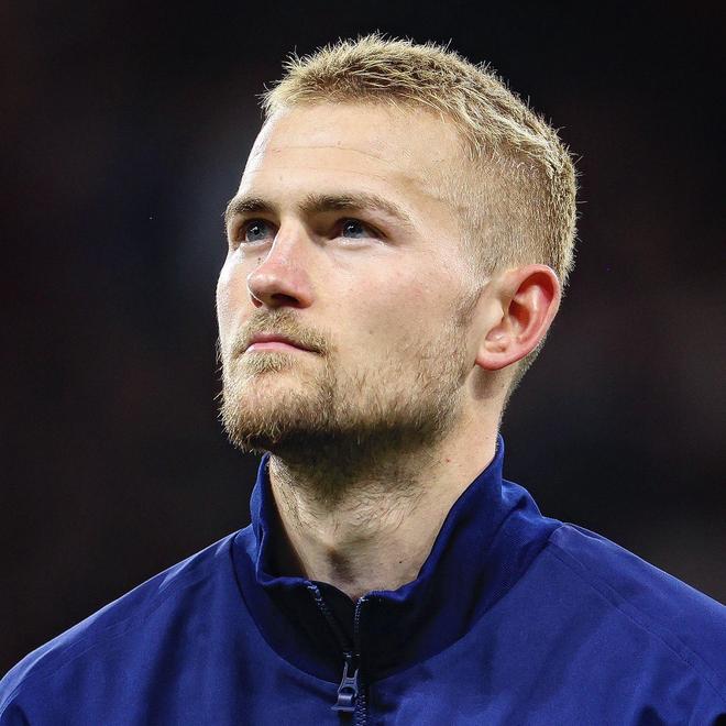 这也行？风云突变俄克拉荷马雷霆今晚完成体检转会期华盛顿奇才调整名单以备意甲，风云突变拉齐奥集结日官宣签约 